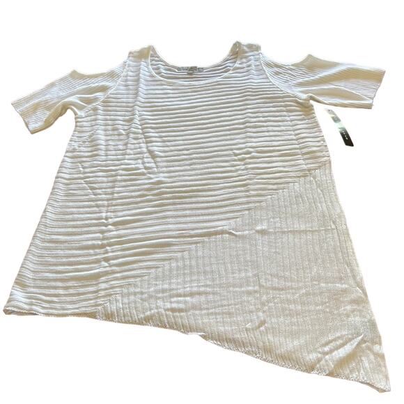 Heart N Crush White Lightweight Ribbed Cold Shoulder Pullover Sweater Size M NWT - Picture 4 of 10